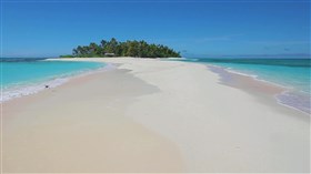 Island_Between_Waves