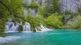 4K_Crystal Croatia Waterfalls_2
